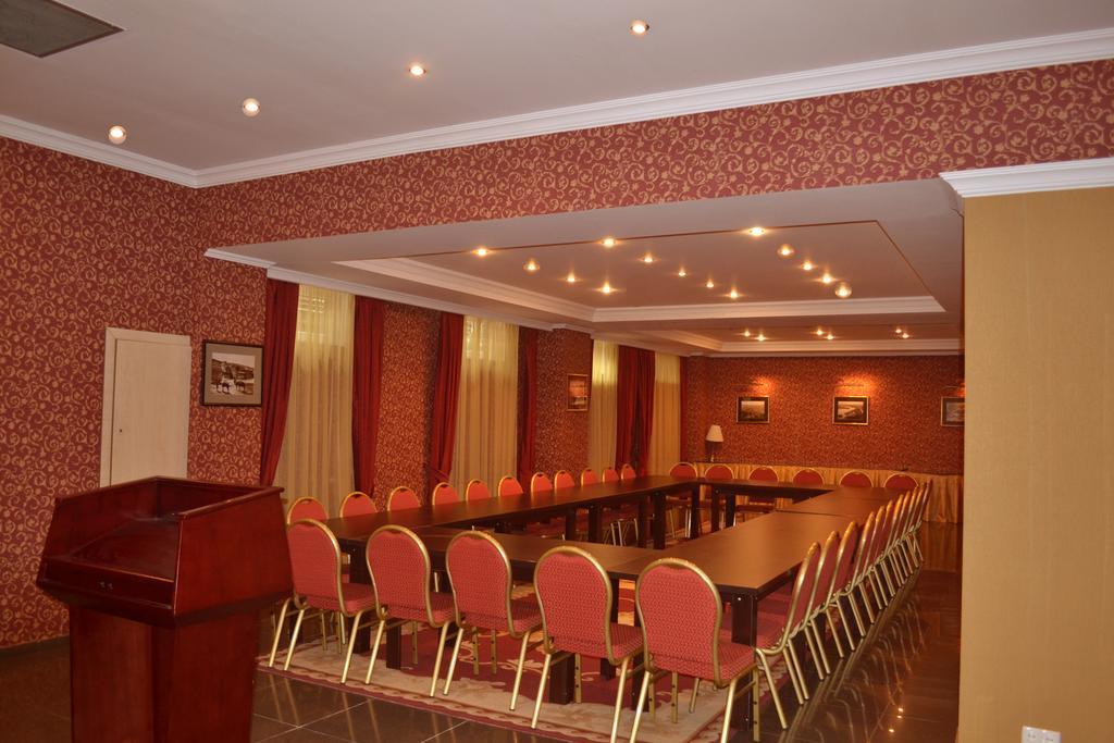 Prestige Palace - Esquisse Hotel Tbilisi Exteriör bild