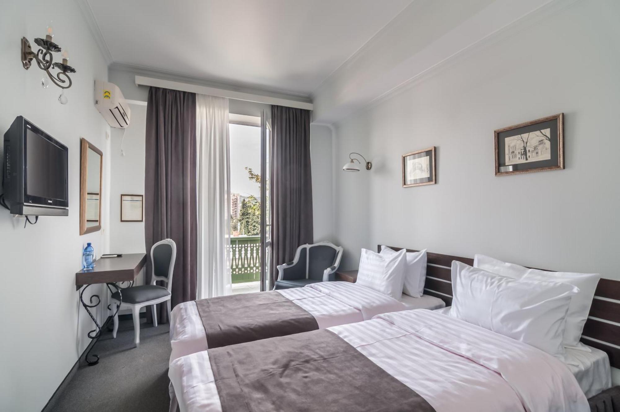 Prestige Palace - Esquisse Hotel Tbilisi Exteriör bild