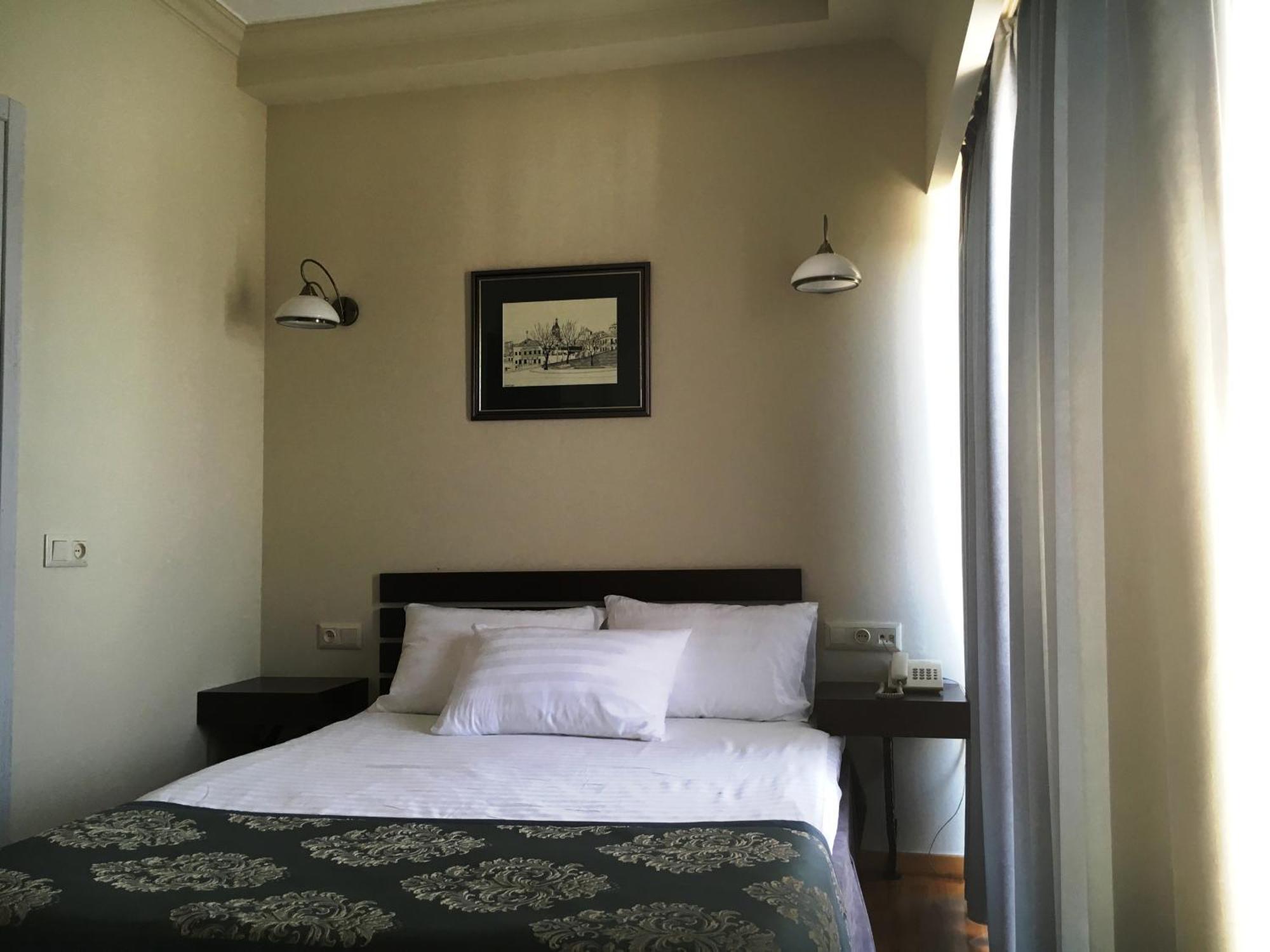 Prestige Palace - Esquisse Hotel Tbilisi Rum bild
